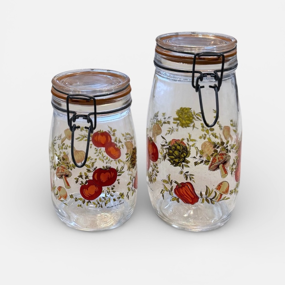 Set of 2 Vintage 70’s Arc France "Spice of Life" Glass Cannisters
